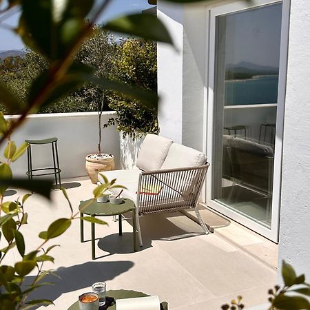 Vireo Rooms Santa Maria Navarrese Bagian luar foto