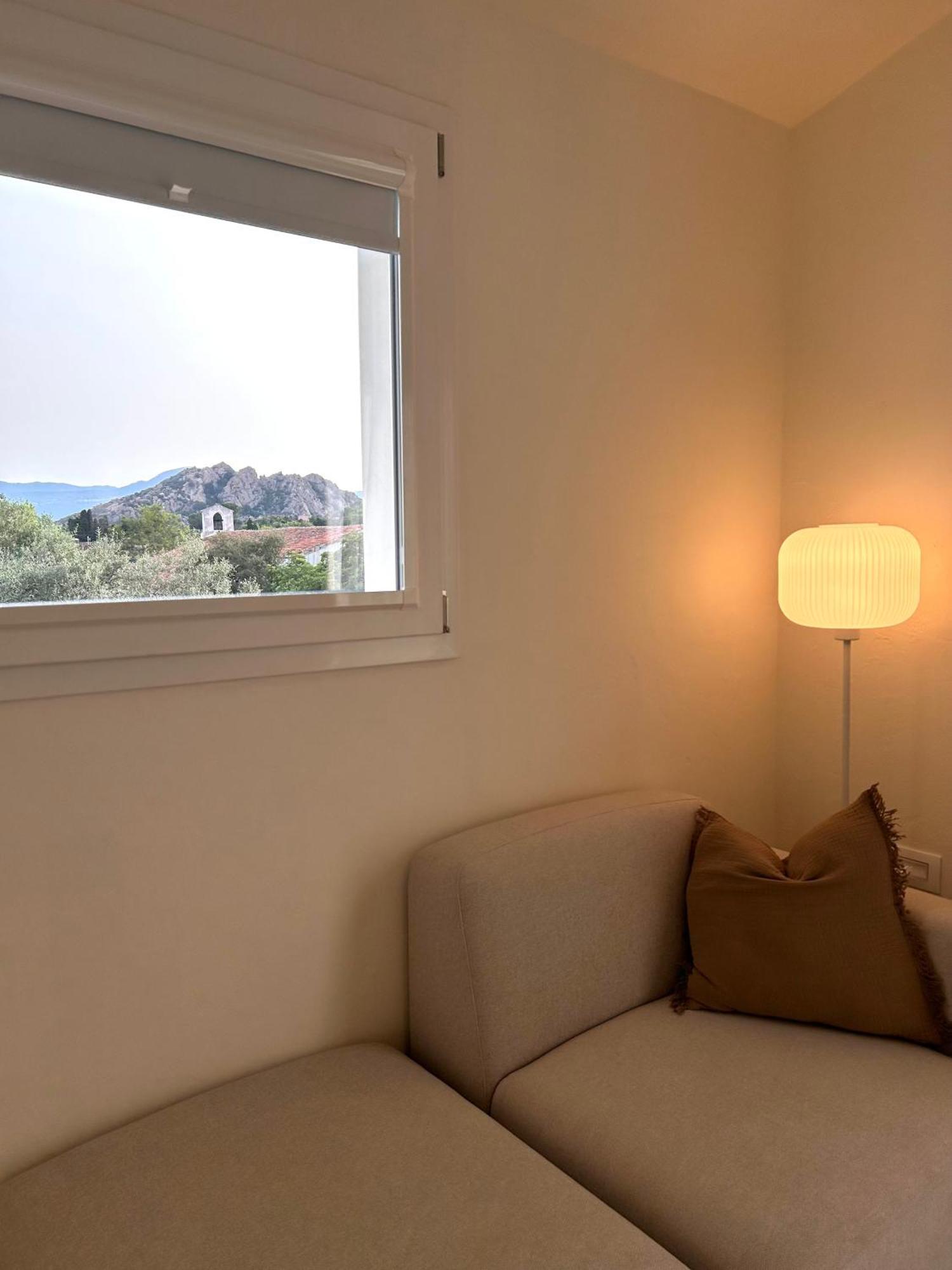 Vireo Rooms Santa Maria Navarrese Bagian luar foto